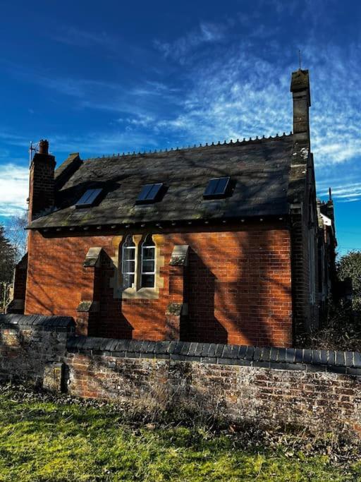 Appartement The Old School House Retreat à Tibberton  Extérieur photo